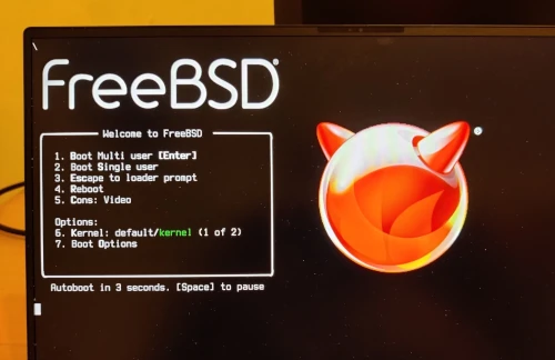 FreeBSD boot menu